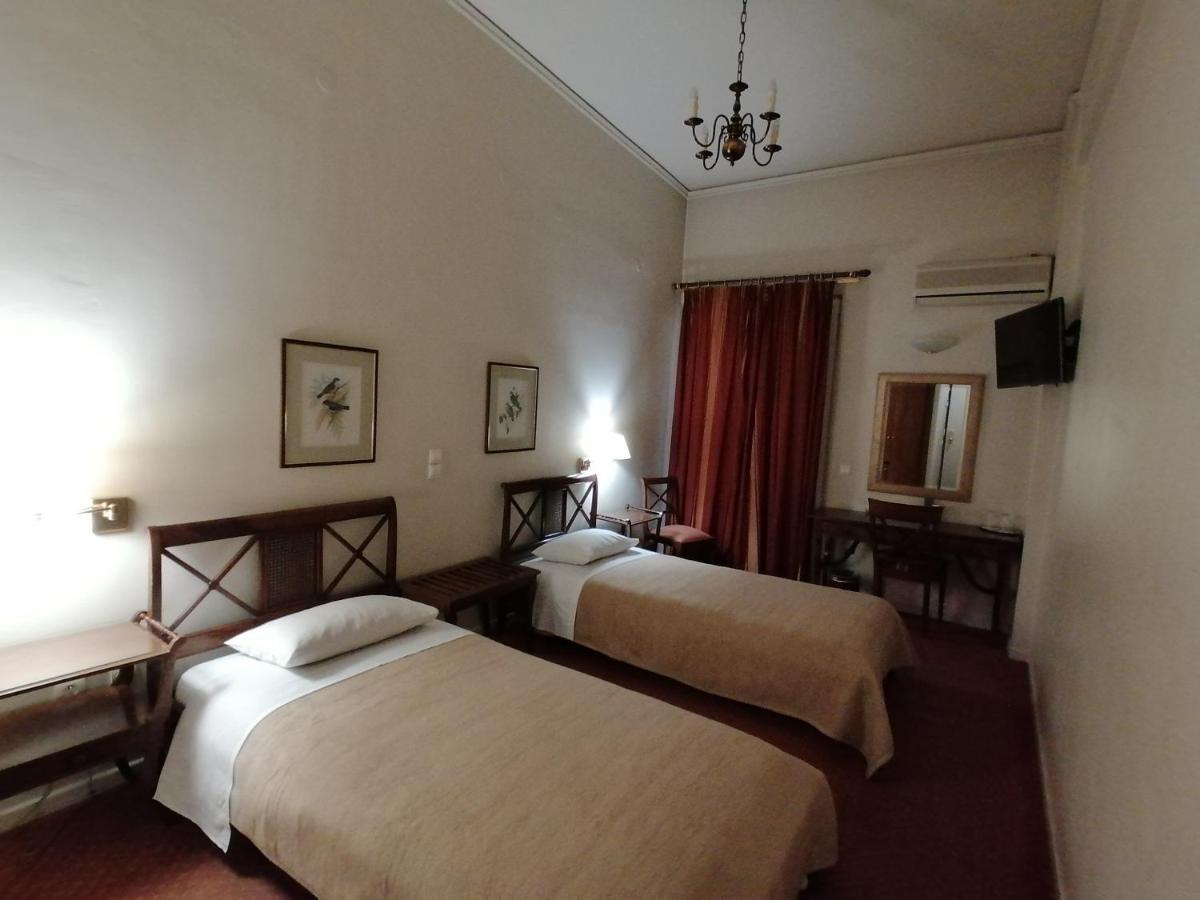 Hotel Galaxias Agrinio Esterno foto