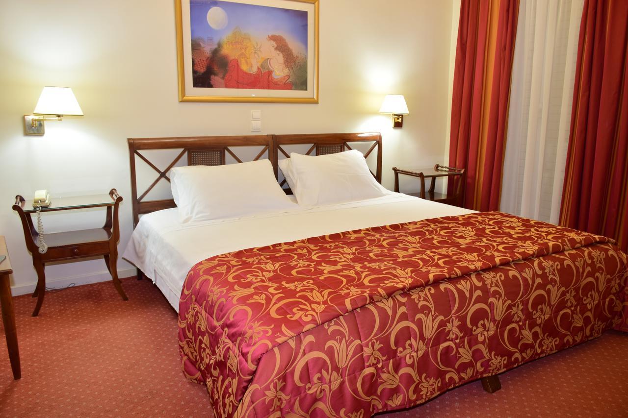 Hotel Galaxias Agrinio Esterno foto