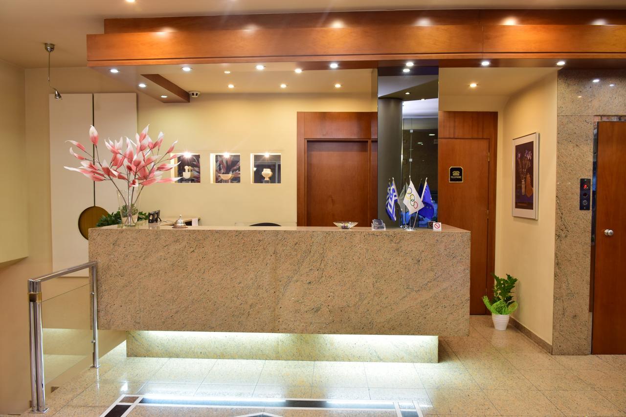 Hotel Galaxias Agrinio Esterno foto